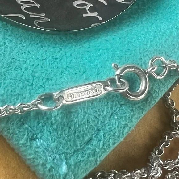 RARE 18” GIFTABLE Tiffany & Co Sterling Silver .925 Necklace, Pouch, Bag. - Picture 6 of 12